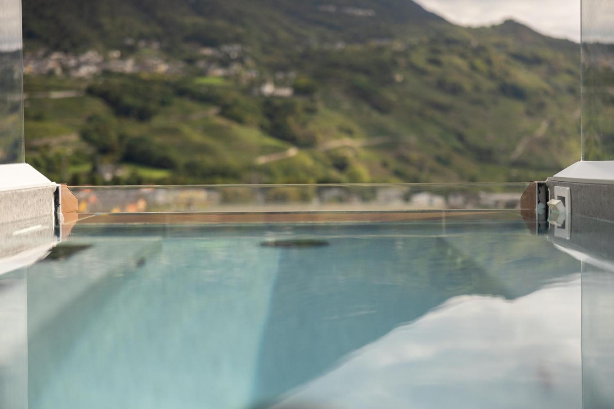 Wine Hotel San Carlo - Relais & Spa - Boutique Hotel Chiuro Luaran gambar