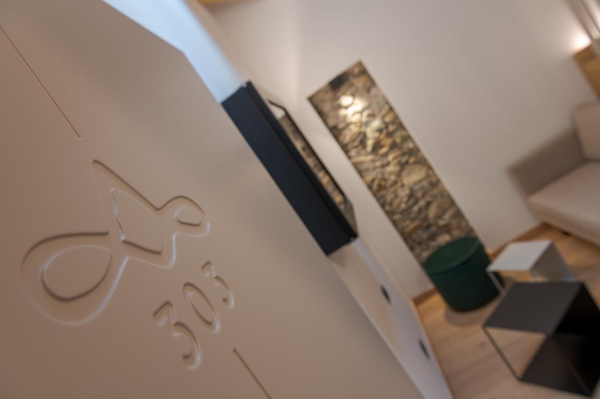 Wine Hotel San Carlo - Relais & Spa - Boutique Hotel Chiuro Luaran gambar