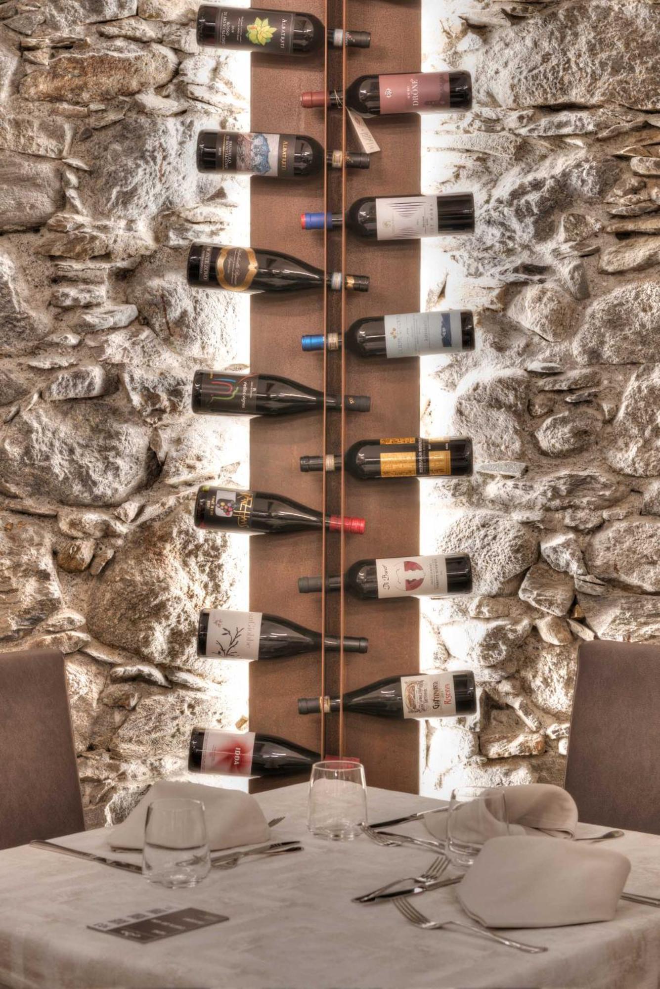 Wine Hotel San Carlo - Relais & Spa - Boutique Hotel Chiuro Luaran gambar