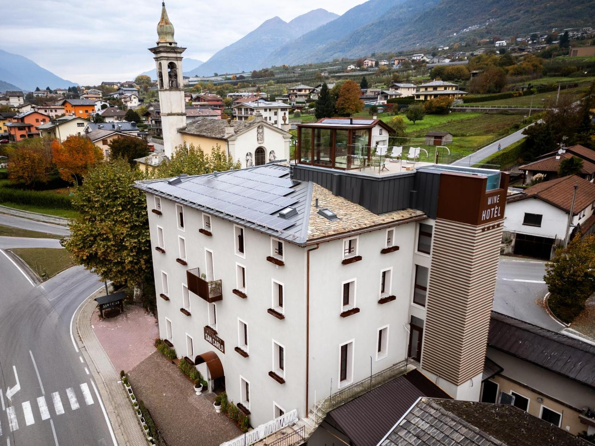 Wine Hotel San Carlo - Relais & Spa - Boutique Hotel Chiuro Luaran gambar